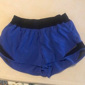 Lululemon Hotty Hot Shorts 2.5” Sz 8